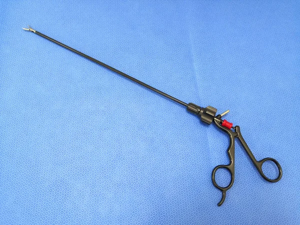 Imagem Close Instrumento Cirúrgico Laparoscópico Preto — Fotografia de Stock