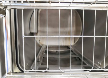 Buhar Makinesinin Sterilizasyon Odasının Yakın Görüntüsü