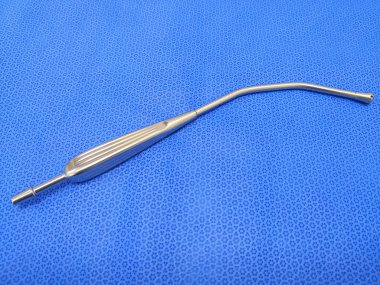 YANKAUER ÜZERİNİN KAPALI