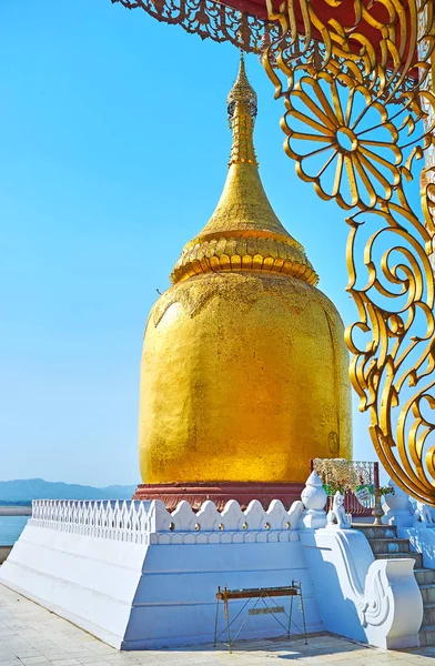 Beautiful Gilded Bupaya Pagoda Located Open Terrace Next Shrine Bagan — Stock Photo, Image