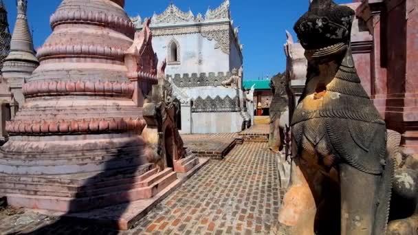 Egyedi Építészetet Tükröző Tégla Stupas Ősi István Pagodák Buddhista Oldalon — Stock videók