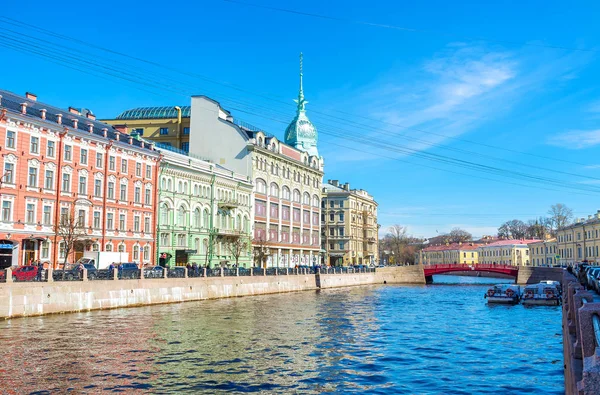 Saint Petersburg Russie Avril 2015 Beau Paysage Urbain Avec Pont — Photo