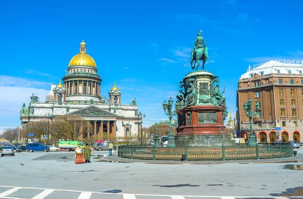 Saint Petersburg Rússia Abril 2015 Belo Conjunto Praça São Isaac — Fotografia de Stock