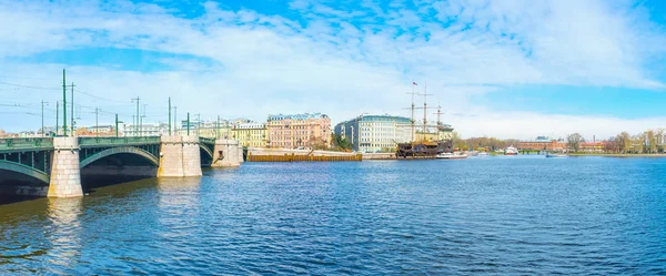 Paysage Urbain Saint Pétersbourg Avec Pont Échange Réplique Navire Médiéval — Photo
