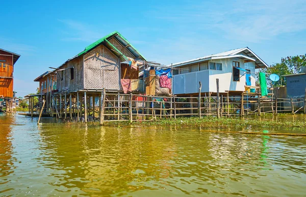 Inle Gölü üzerinde çok sayıda yerleşim yerlerinden biri olan Ywama, manzaralar, tarihi ve dini simge, bir halk, Myanmar benzersiz yaşam tarzı için turistler arasında popüler bir yer.