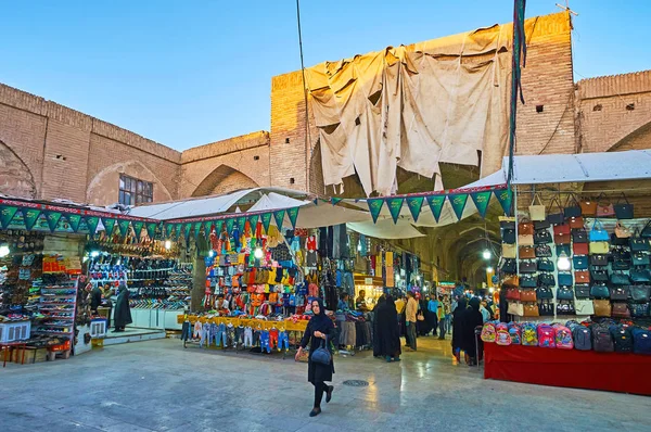 Kerman Irán Octubre 2017 Plaza Del Bazar Sardar Con Portales — Foto de Stock