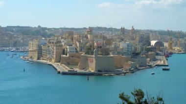 Senglea şehir (L-Isla) Grand Harbour (Valletta bağlantı noktası) karşı karşıya Ortaçağ Kalesi, o büyük surlar, tarihi Konakları, saraylar ve kiliseler, kıyı kafeler ve barlar, Malta övünme.
