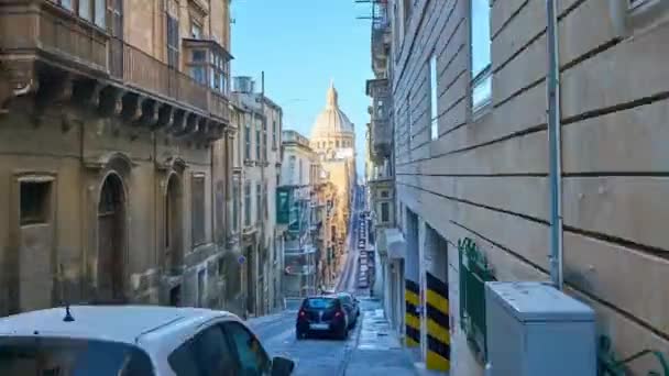 Valletta Malta Juni 2018 Spaziergang Entlang Der Engen Alten Minzstraße — Stockvideo