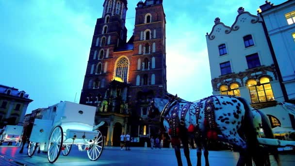 Krakow Polonia Junio 2018 Paseo Carruaje Una Atracción Turística Popular — Vídeos de Stock