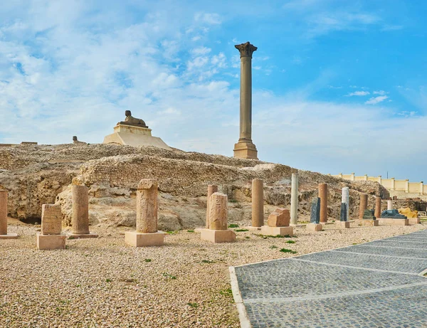 Huge Pompey Pillar Located Amoud Sawari Archaeological Site Ruined Greek — стоковое фото