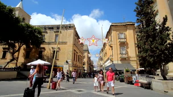 Valletta Málta 2018 Június Emberek Séta Középkori Paloták Szabadtéri Kávézók — Stock videók