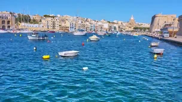 Πόλη Vittoriosa Μάλτα Ιουνίου 2018 Μαρινα Του Kalkara Μεσαιωνική Αρχιτεκτονική — Αρχείο Βίντεο