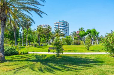 Duden Park rahatlatıcı Antalya sahil uzanır ve Türkiye - alt Düden Şelale en güzel yerlerinden sahiptir.