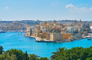 Senglea şehir (L-Isla) Grand Harbour (Valletta bağlantı noktası) karşı karşıya Ortaçağ Kalesi, o büyük surlar, tarihi Konakları, saraylar ve kiliseler, kıyı kafeler ve barlar, Malta övünme.