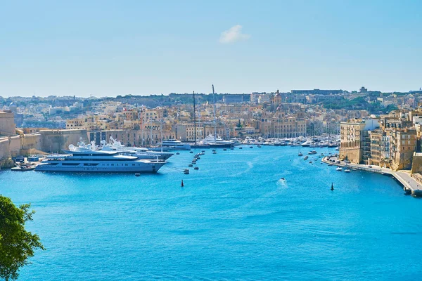 Vallarna Valletta Öppna Den Fantastiska Utsikten Medeltida Staden Birgu Vittoriosa — Stockfoto