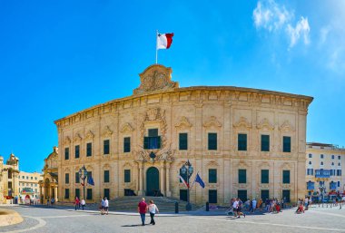 Valletta, Malta - 17 Haziran 2018: Auberge de Castille konak Castille yerde bulunan şehrin en güzel yapıların biridir Başbakanlık ofisi, 17 Haziran'da Valletta kullanılmış.