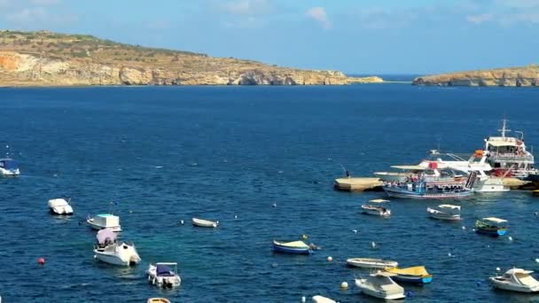 Bugibba Malte Juin 2018 Bateau Plaisance Avec Des Départs Touristes — Video