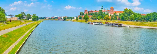 Panoramic View Both Banks Vistula River Center Krakow Beautiful Wawel — Stock Photo, Image