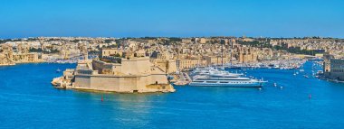 Ortaçağ Fort St Angelo ve Vittoriosa marina Birgu - Valletta Grand Harbour, Malta Ortaçağ müstahkem şehir ana yerlerinden vardır.