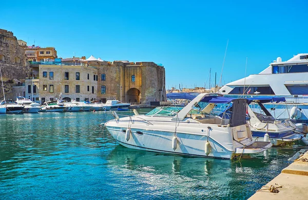 Den Smala Vittoriosa Birgu Marinan Erbjuder Utsikt Över Befästningar Senglea — Stockfoto