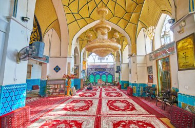 : Kashan, Iran - 22 Ekim 2017: Shahzadeh-Ibrahim Türbesi mu bu doğal iç ile tarihi tapınak eski şehirde 22 Ekim: Kashan içinde yer alan.