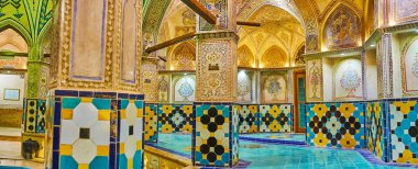 Kashan, Iran - 22 Ekim 2017: Hamam-e Sultan Amir Ahmad (Qasemi Hamam) günümüzde müze olarak hizmet vermektedir ve 22 Ekim'de kaşan içinde Pers mimari güzelliği gösterir.