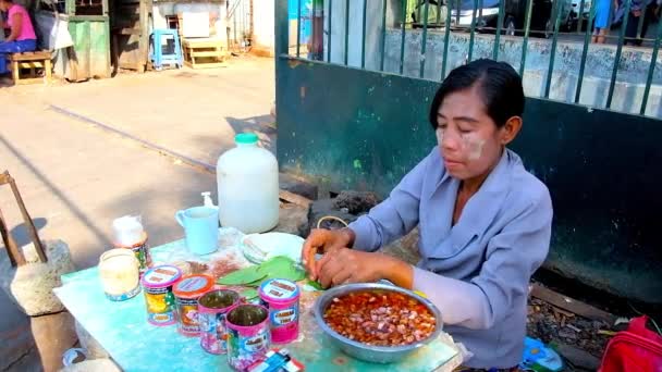 Yangon Myanmar Febbraio 2018 Chinatown Luogo Perfetto Guardare Processo Produzione — Video Stock