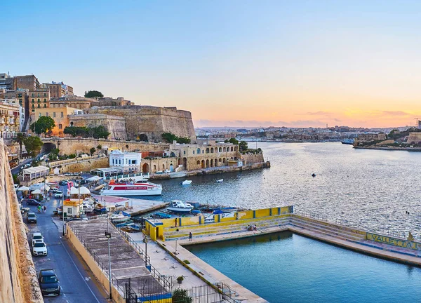 Valletta Malta Junio 2018 Piscina Del Water Polo Club Rodeada — Foto de Stock