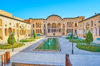 : Kashan, Iran - 22 Ekim 2017: Tabatabaei House, 22 Ekim'de kaşan içinde benzersiz mimari tasarımı ile ünlü kentin simgelerinden görkemi.