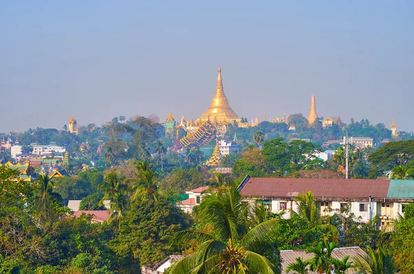 View Golden Pagoda Medieval Shwedagon Temple Located Top Singuttara Hill — Stock Photo, Image