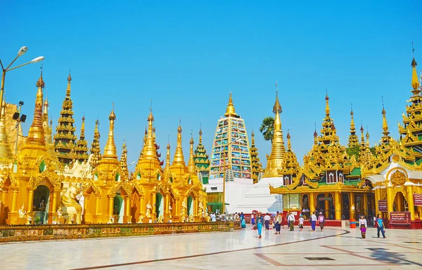 Yangon Myanmar Février 2018 Magnifique Architecture Complexe Pagode Shwedagon Situé — Photo