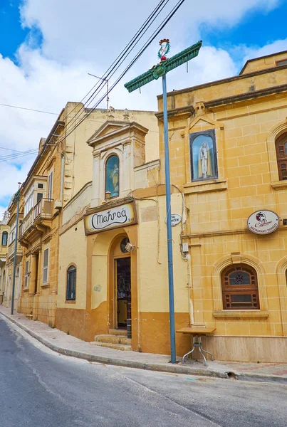 Nadur Malta Junio 2018 Estrecha Calle Del Pueblo Situada Colina —  Fotos de Stock