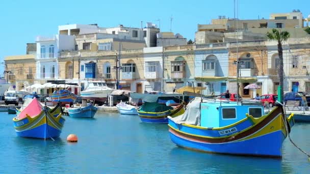 Marsaxlokk Malta Junio 2018 Línea Edificios Antiguos Largo Del Paseo — Vídeo de stock