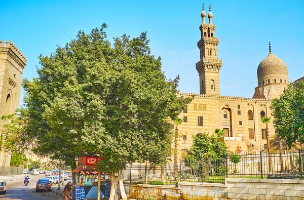 Cairo Egito Dezembro 2017 Mesquita Medieval Qanibay Rammah Ostenta Cúpula — Fotografia de Stock