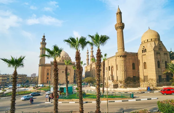 Cairo Egipto Diciembre 2017 Observa Plaza Salah Deen Con Ella —  Fotos de Stock