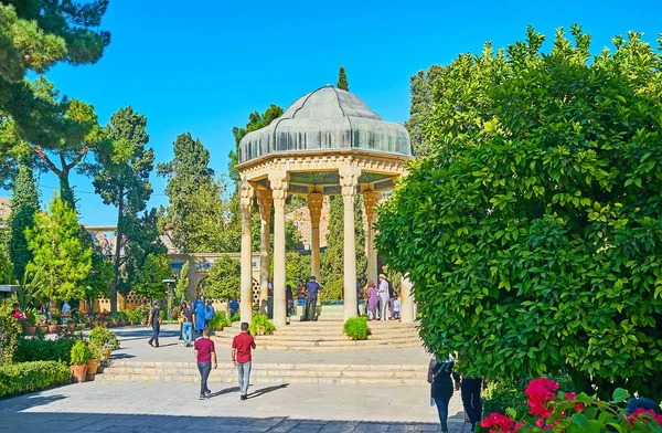 Şiraz Iran Ekim 2017 Mussala Bahçeleri Gür Yeşilliklerle Günlük Yürümek — Stok fotoğraf