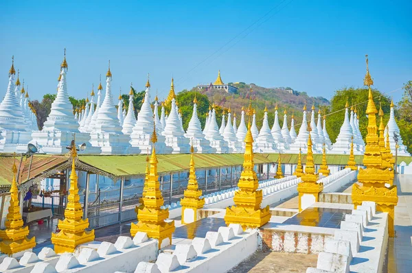 Пагода Kuthodaw Одним Найбільш Незвичайних Місцях Mandalay Численних Білий Ступи — стокове фото