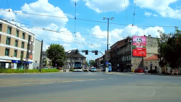 Krakow Polonya Haziran 2018 Ulaşım Yeşil Trafik Işığı Podgorze Bölgesinin — Stok video