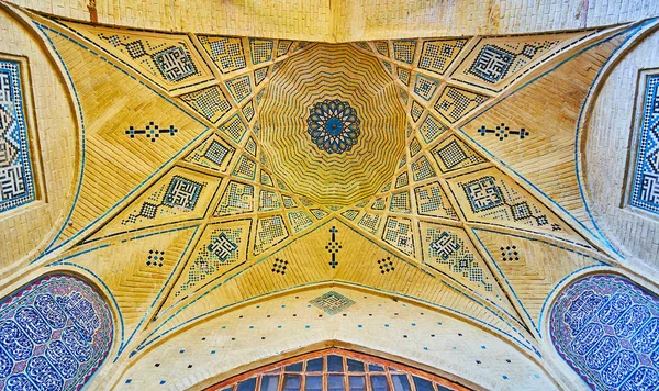 Bejárati Portál Hafezieh Díszített Megkönnyebbülés Csempézett Csillag Geometriai Minta Siráz — Stock Fotó