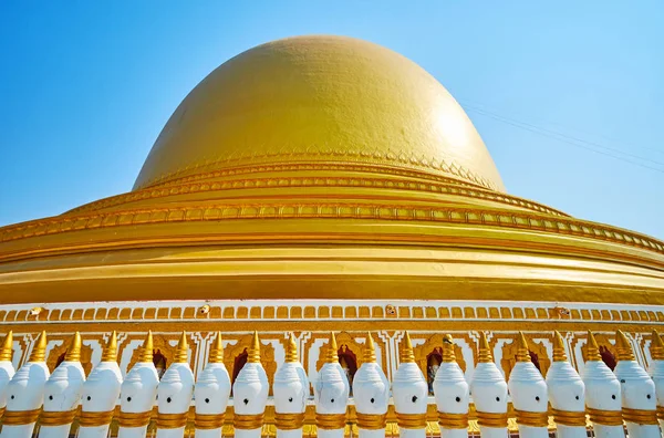 Die Riesige Eiförmige Stupa Der Yaza Mani Sula Kaunghmudaw Pagode — Stockfoto