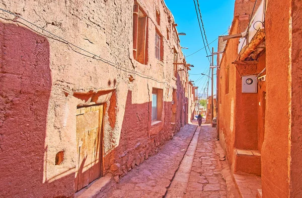 Narrow Shady Street Abyaneh Village Preserved Old Edifices Red Ochre — Stock Photo, Image