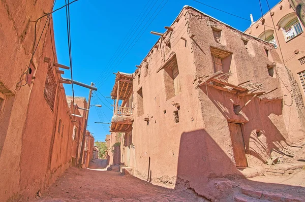 Mejor Manera Sentir Espíritu Medieval Pueblo Montaña Roja Abyaneh Caminar —  Fotos de Stock