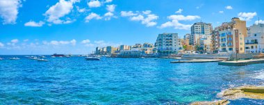 Modern turistik otel ve konut shore St Paul's bay balıkçılık liman ön, Bugibba, Malta Tarih ile