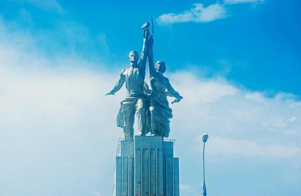 Mosca Russia Giugno 2013 Statue Worker Kolkhoz Woman Che Reggono — Foto Stock