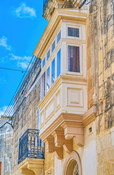 Hermoso Balcón Madera Color Beige Típico Estilo Maltés Ciudad Mosta — Foto de Stock