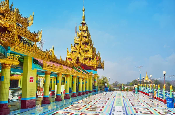 Sagaing Myanmar Februari 2018 Färgglada Byggnaderna Snart Ponya Shin Paya — Stockfoto