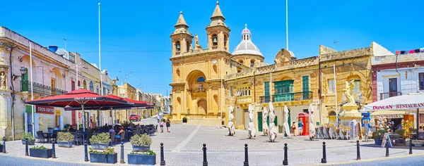 Marsaxlokk Malta Junio 2018 Panorama Plaza Frente Parroquia Nuestra Señora — Foto de Stock