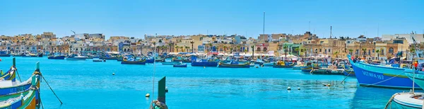 Marsaxlokk Malta Juni 2018 Njut Viken Full Färgglada Yuna Båtar — Stockfoto