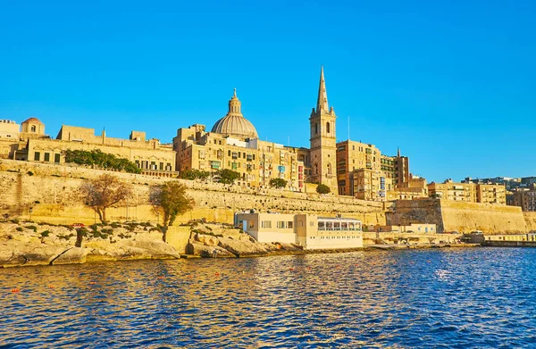 Enjoy Yacht Trip Medieval City Walls Valletta View Scenic Bell — стоковое фото