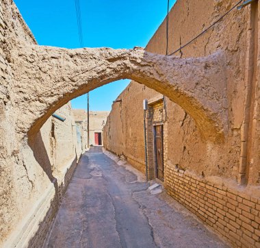 Yazd korunmuş adobe mahalleleri ile Ortaçağ Doğu çöl şehri atmosferi, yaşam yapılardır, kuche geçitler ve kaotik düzen, Iran boş duvarlar hissetmek için en iyi yerdir.